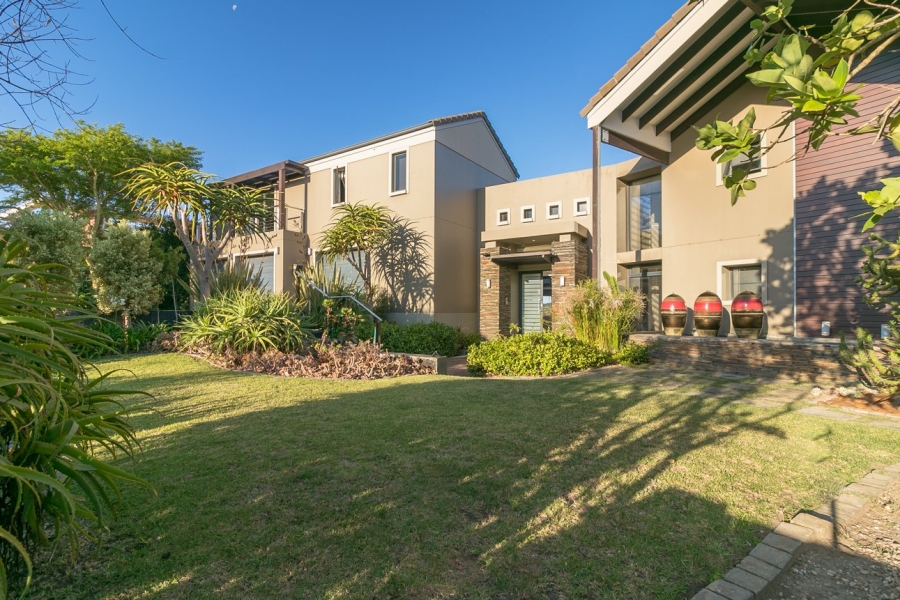 5 Bedroom Property for Sale in Pezula Golf Estate Western Cape